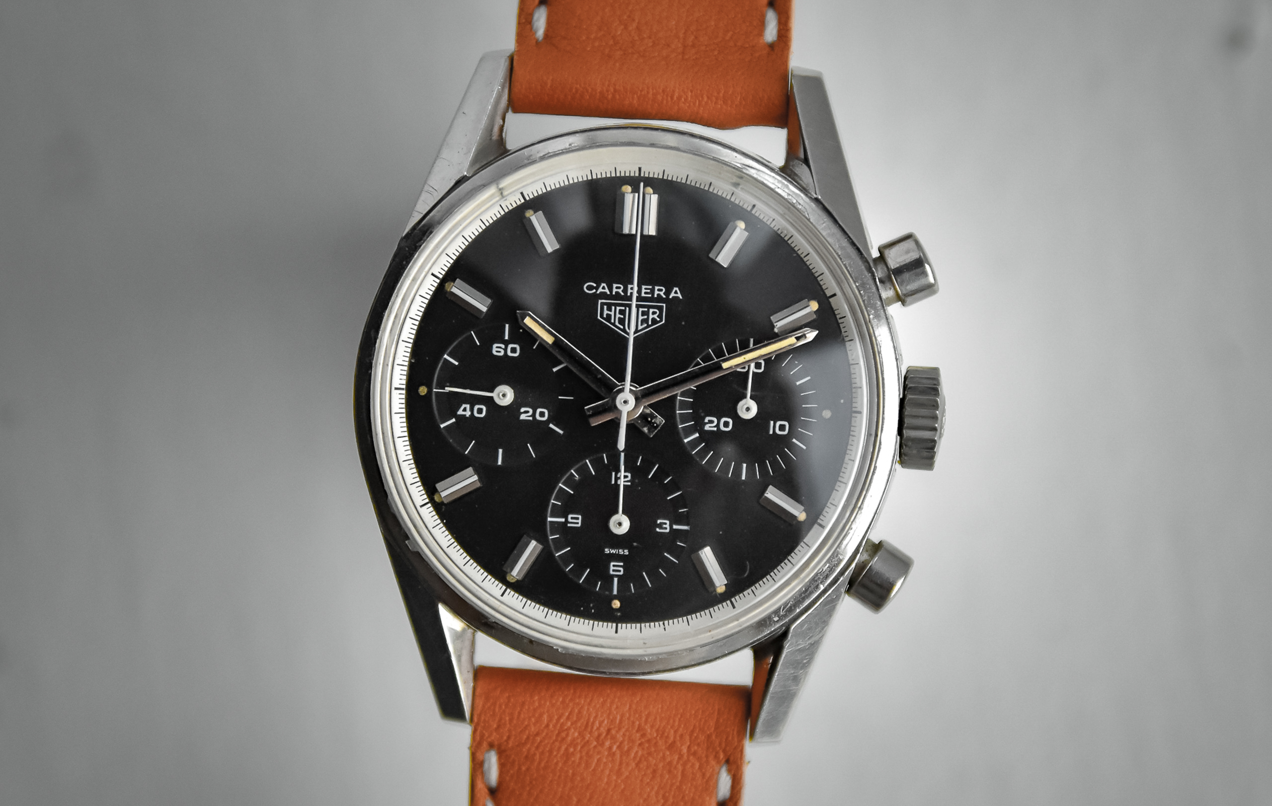 2447N-Heuer-Carrera-Second-Execution